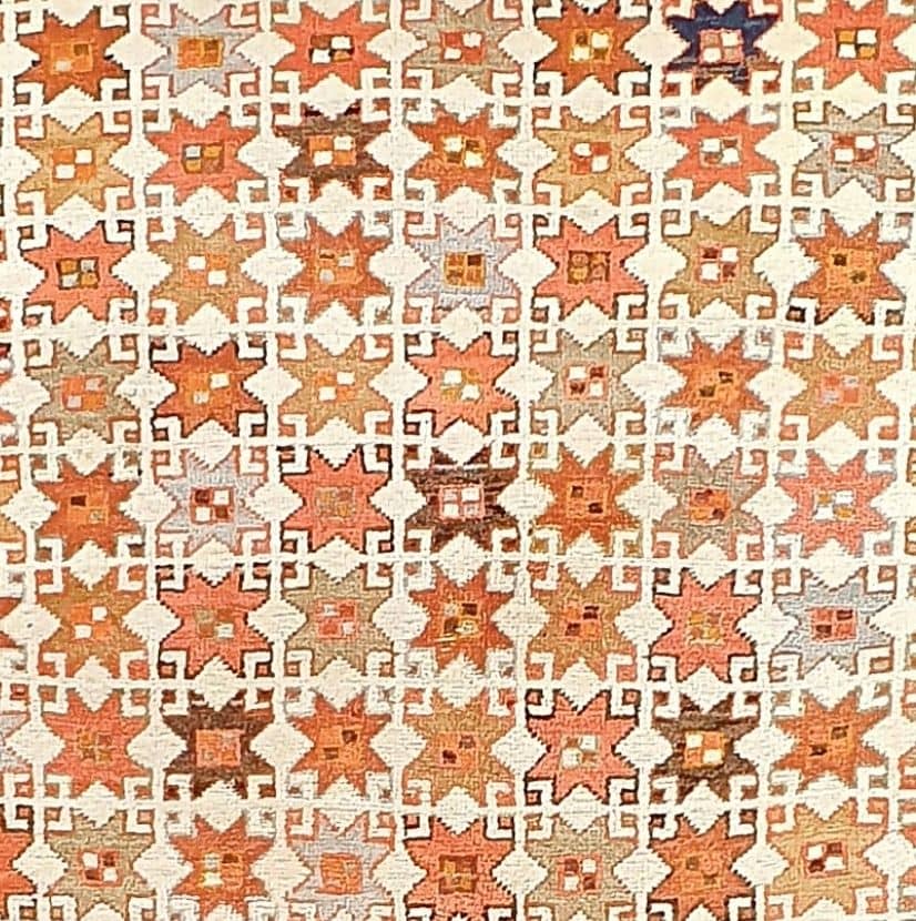Tapis persans anciens uniques à la Villa Houda, galerie d'Art au Maroc
